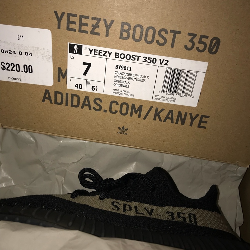 Yeezy 350 V2 Size 7 “OLIVE”